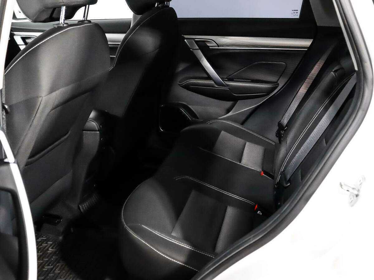 Geely Coolray 2021 года с пробегом. Фото: #11