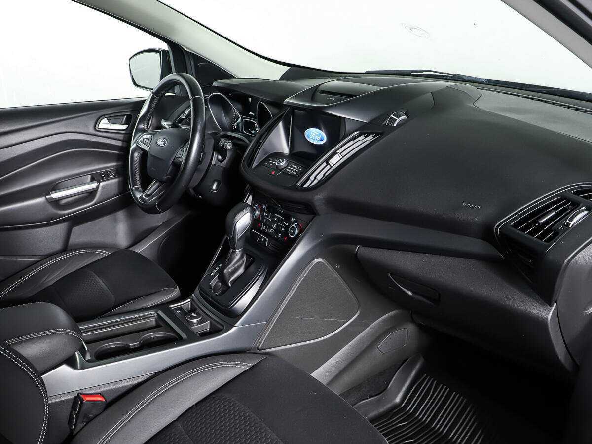 Ford Kuga 2017 года с пробегом. Фото: #8