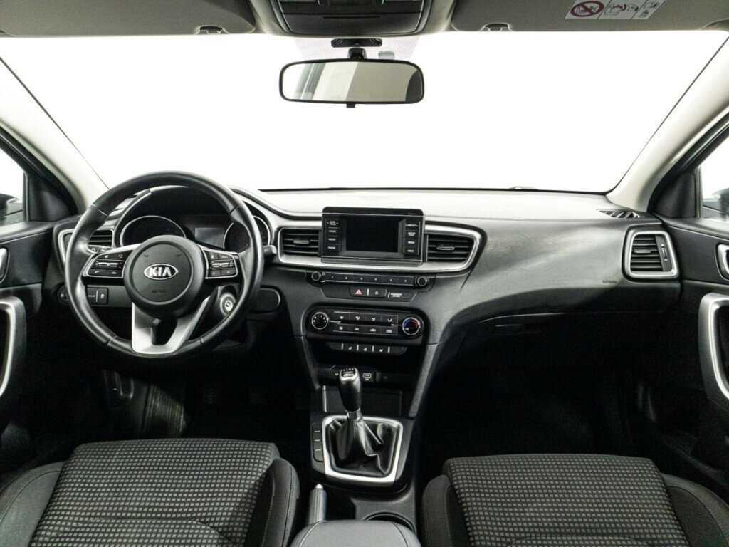 Kia Ceed 2019 года с пробегом. Фото: #12