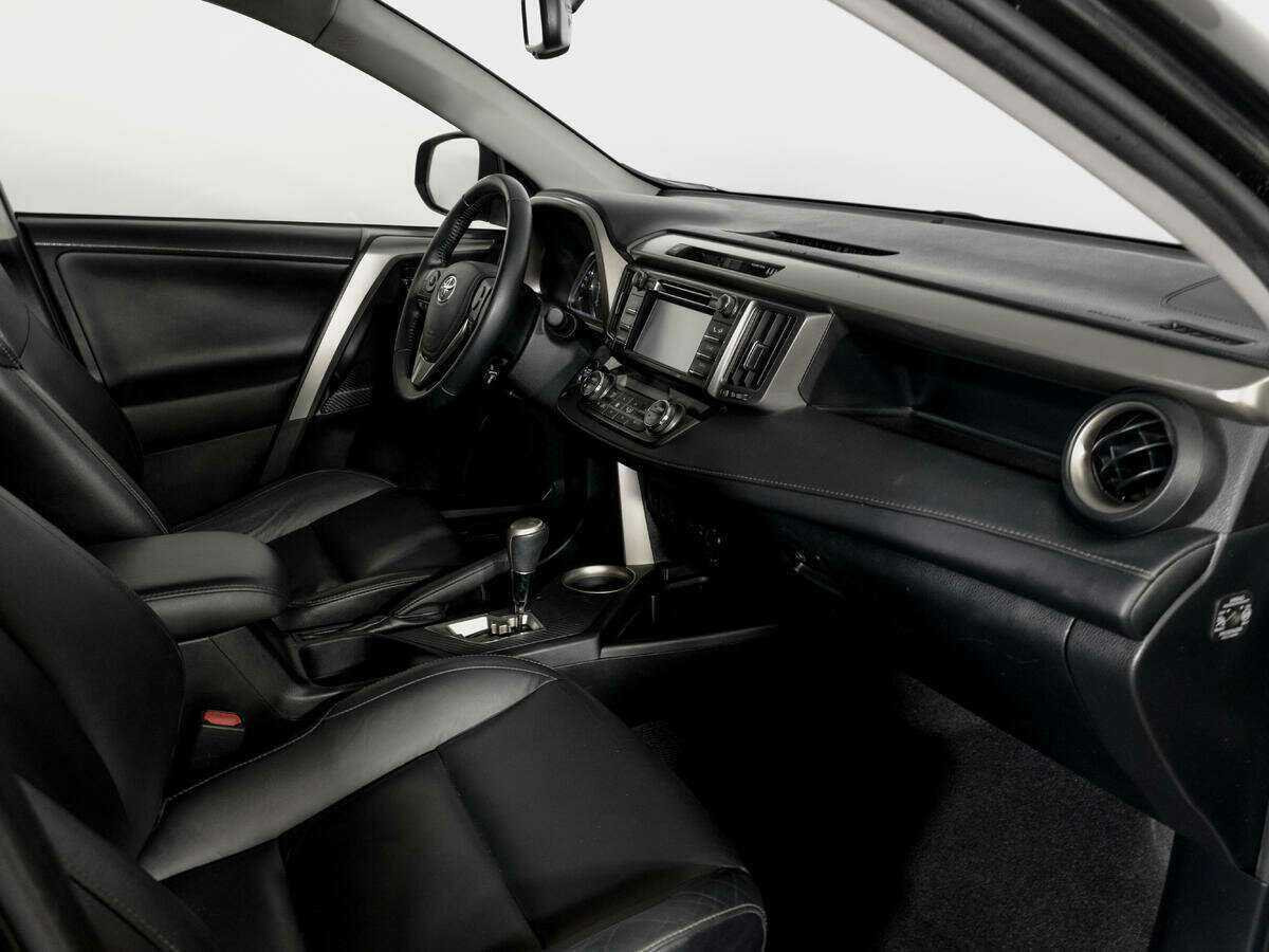 Toyota RAV4 2014 года с пробегом. Фото: #8