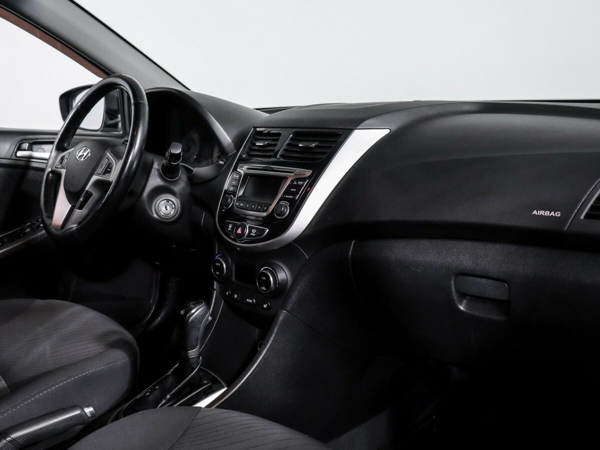 Hyundai Solaris 2015 года с пробегом. Фото: #6