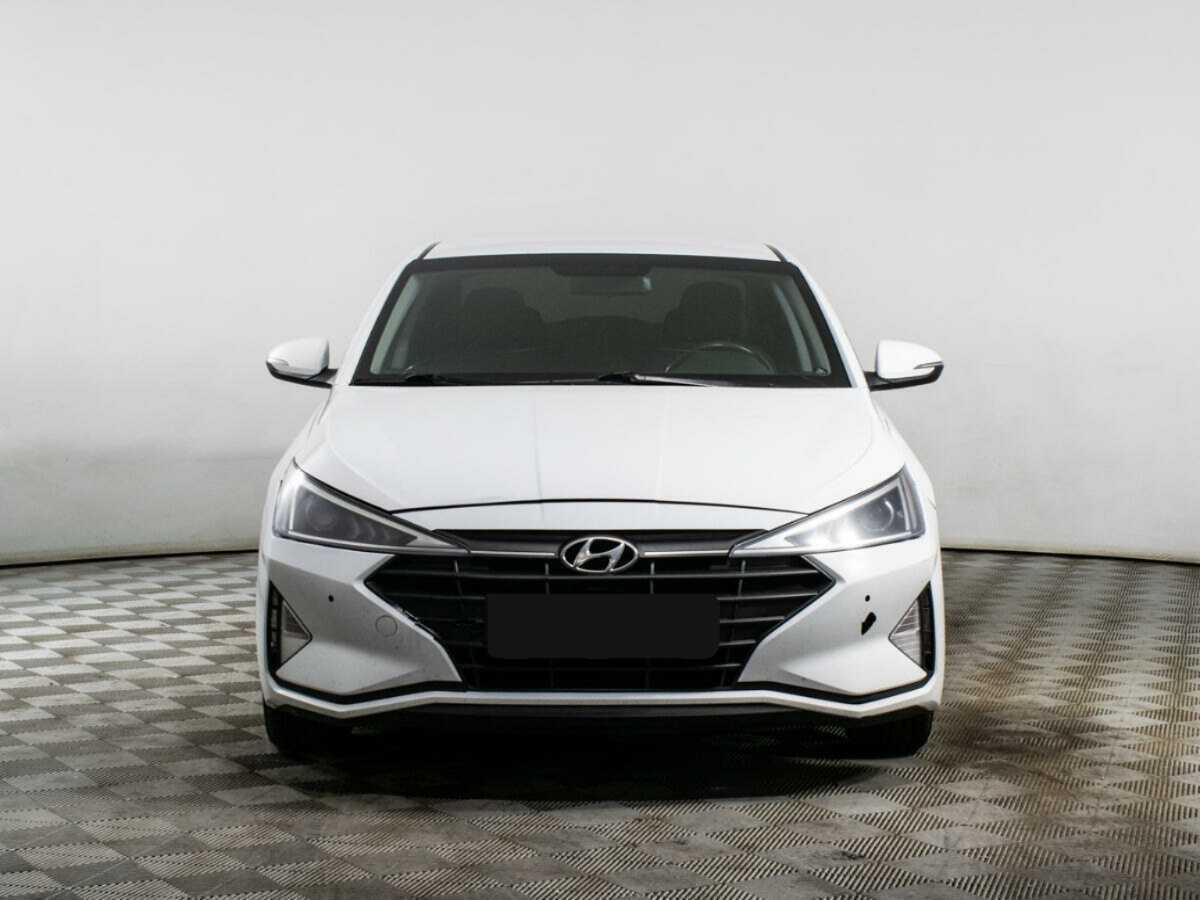 Hyundai Elantra 2019 года с пробегом. Фото: #1