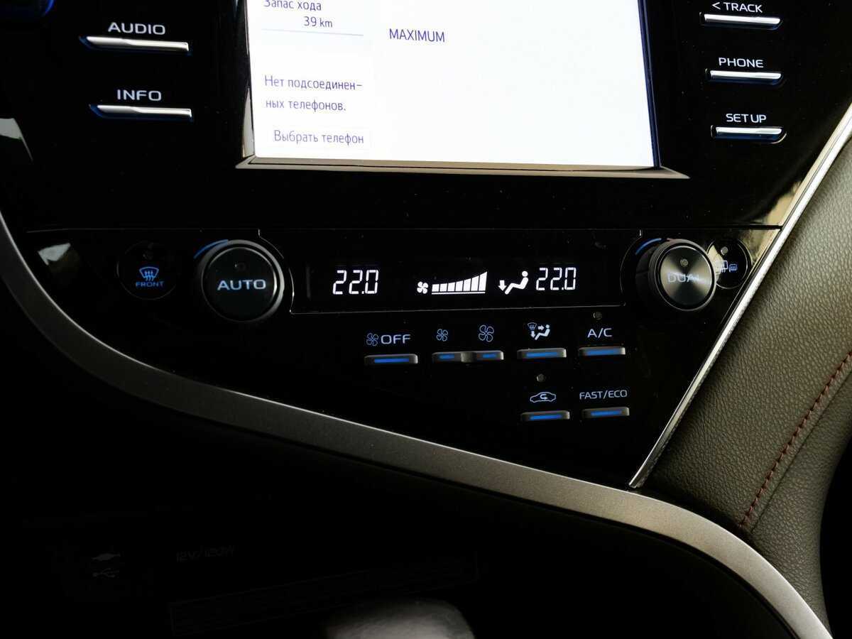 Toyota Camry 2020 года с пробегом. Фото: #11