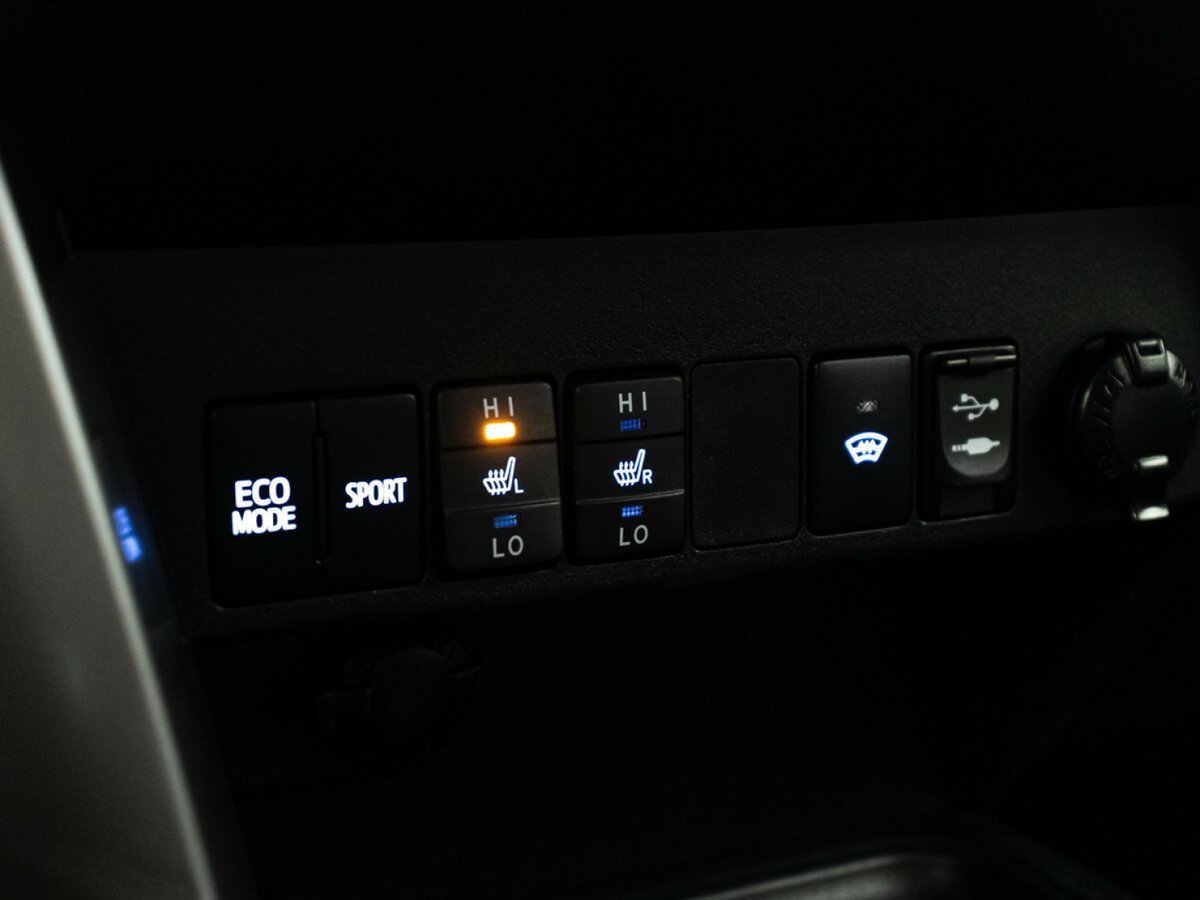 Toyota RAV4 2016 года с пробегом. Фото: #14