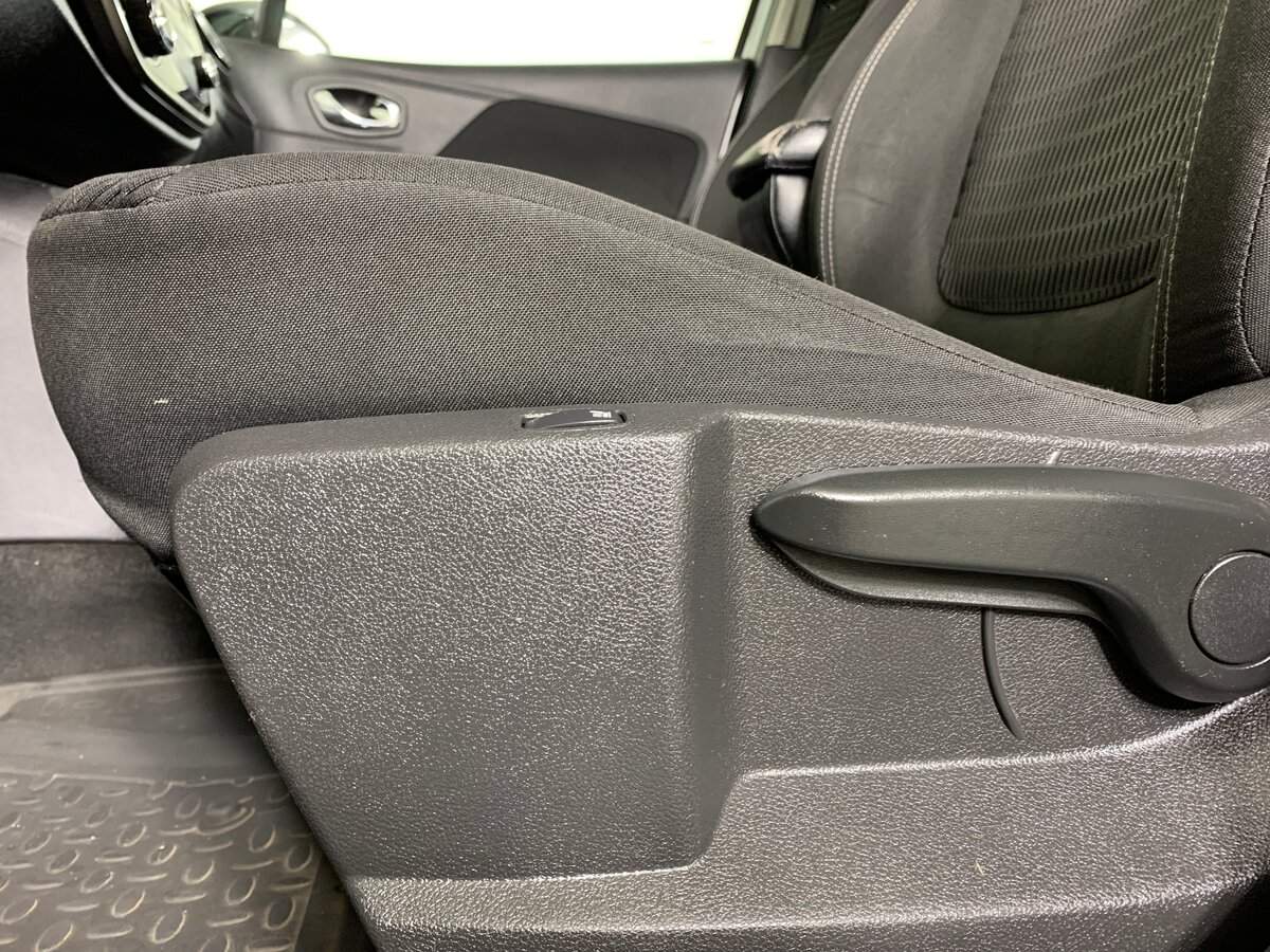 Renault Kaptur 2019 года с пробегом. Фото: #15