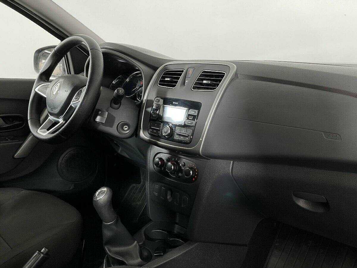 Renault Logan 2019 года с пробегом. Фото: #8