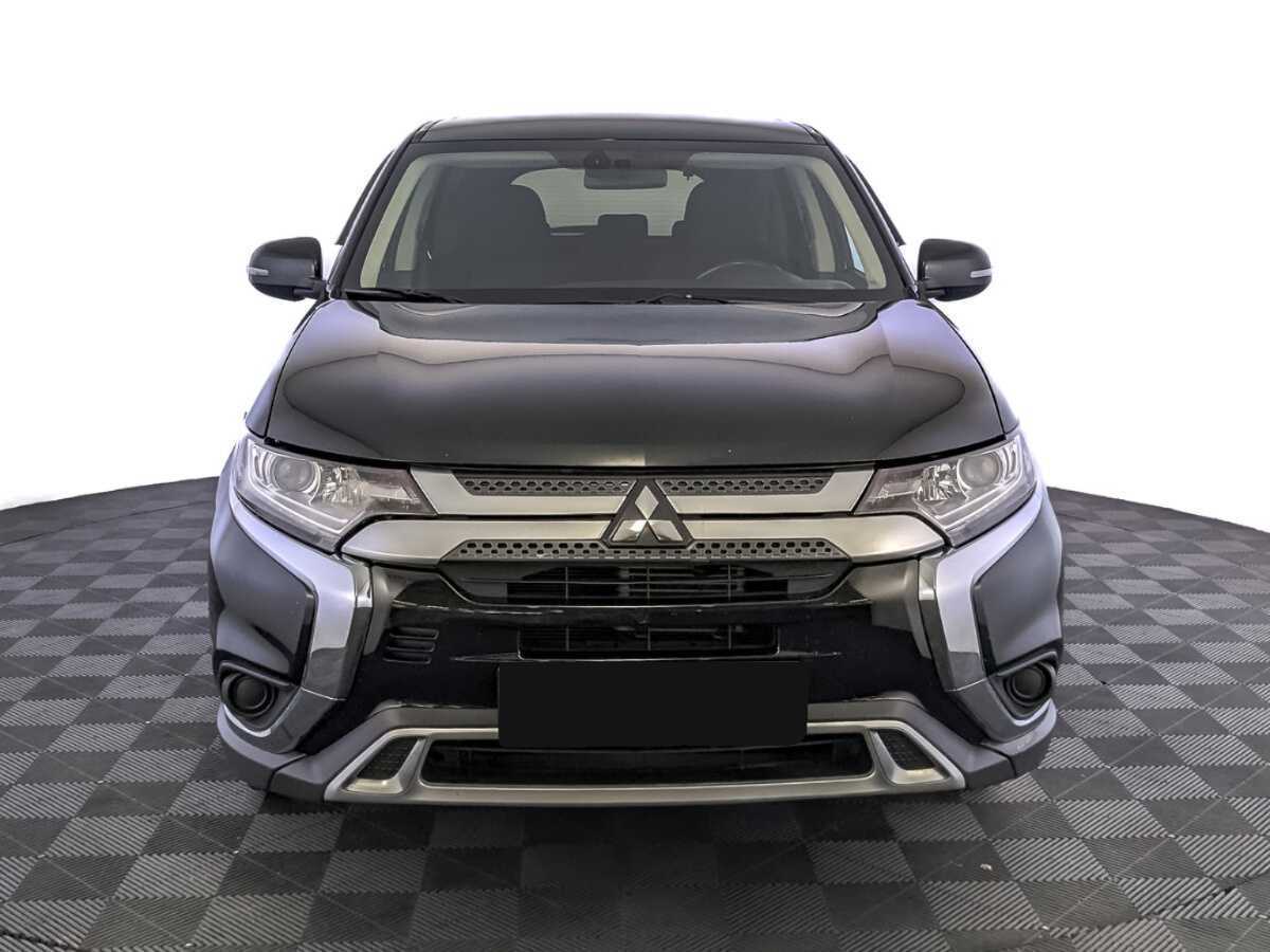 Mitsubishi Outlander 2018 года с пробегом. Фото: #1