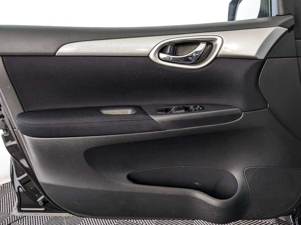 Nissan Tiida 2015 года с пробегом. Фото: #14