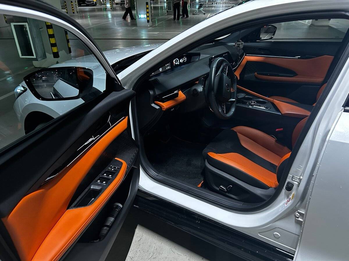 Changan UNI-V 2023 года с пробегом. Фото: #8