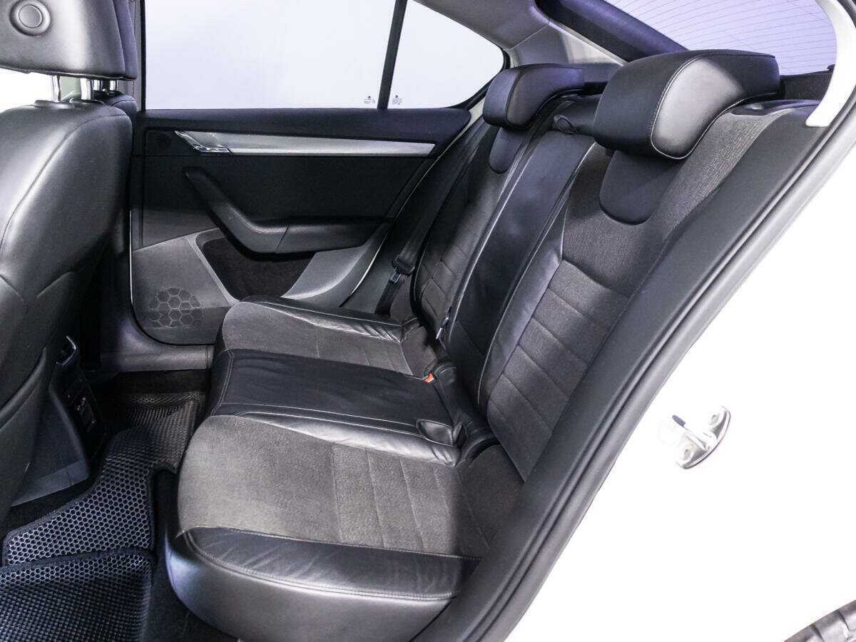 Skoda Octavia 2013 года с пробегом. Фото: #9
