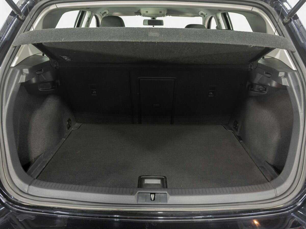 Volkswagen Golf 2013 года с пробегом. Фото: #22