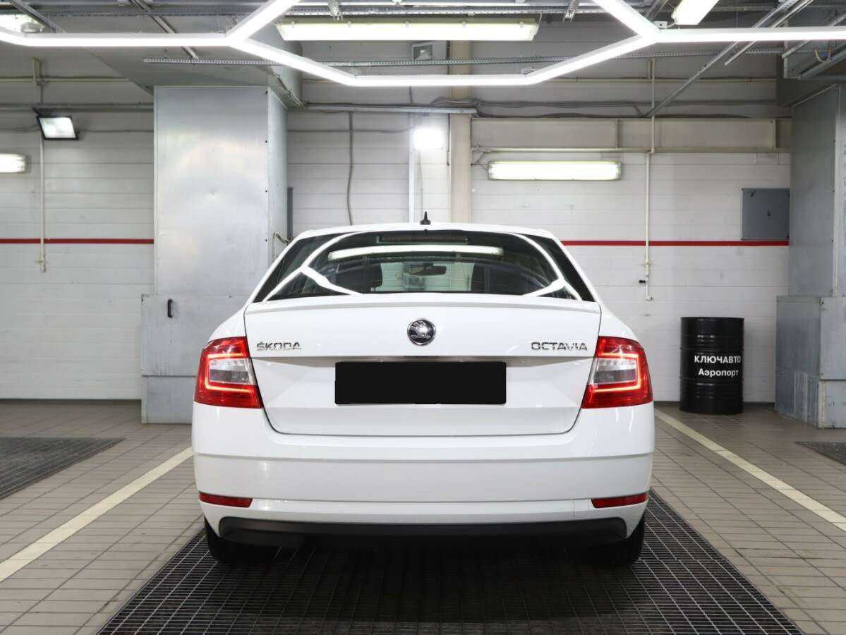 Skoda Octavia 2018 года с пробегом. Фото: #3