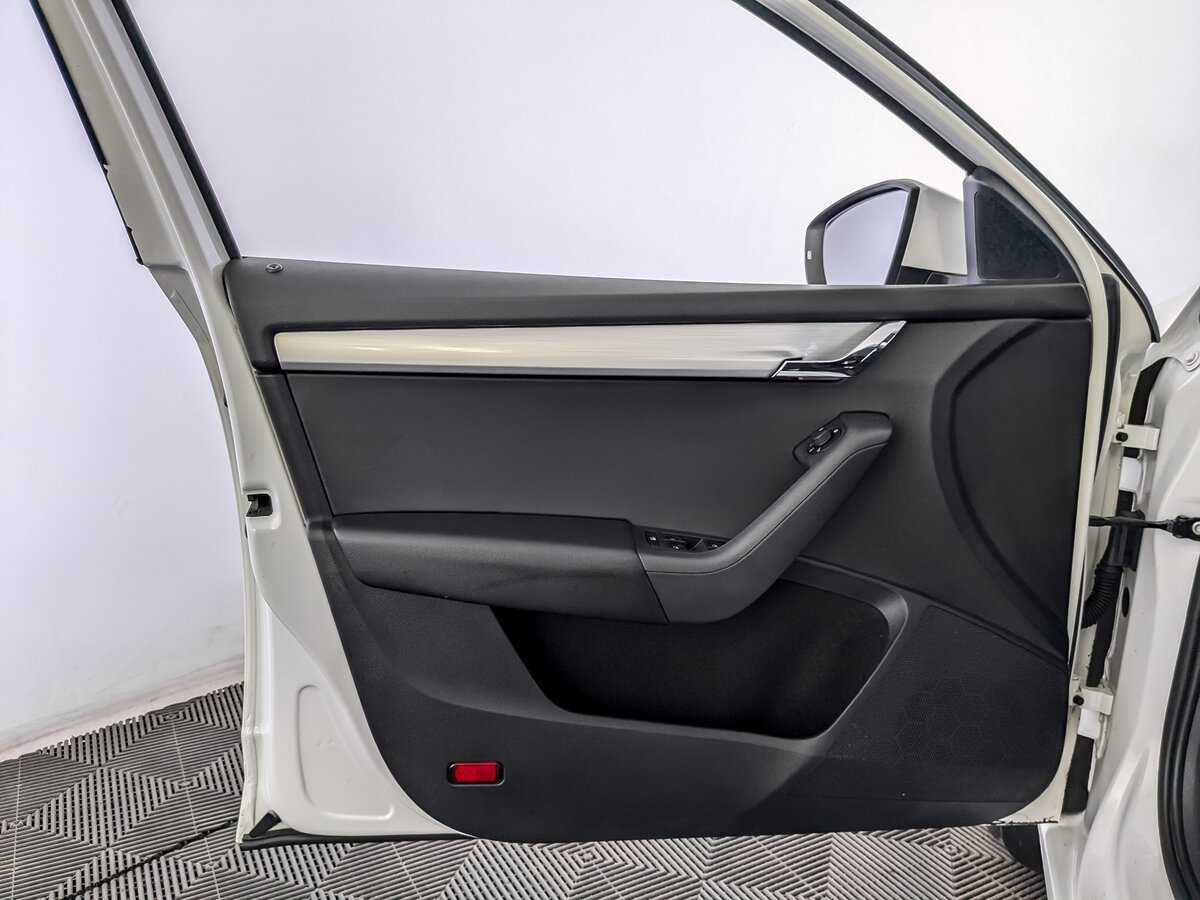 Skoda Octavia 2019 года с пробегом. Фото: #18