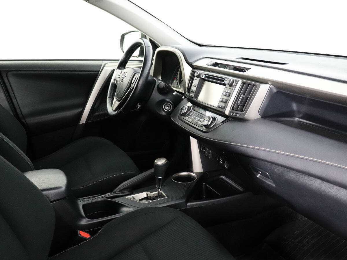 Toyota RAV4 2013 года с пробегом. Фото: #8