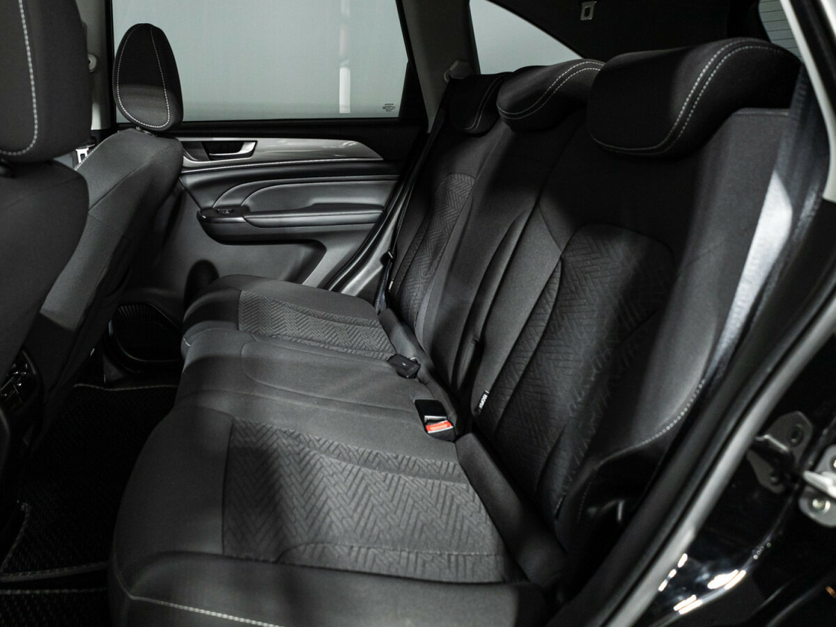 Haval M6 2024 года с пробегом. Фото: #8