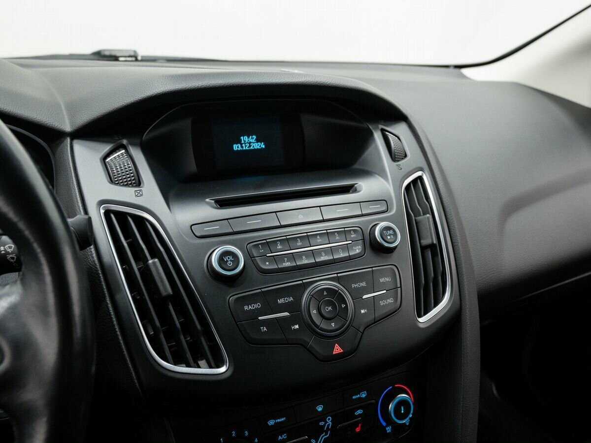 Ford Focus 2017 года с пробегом. Фото: #18