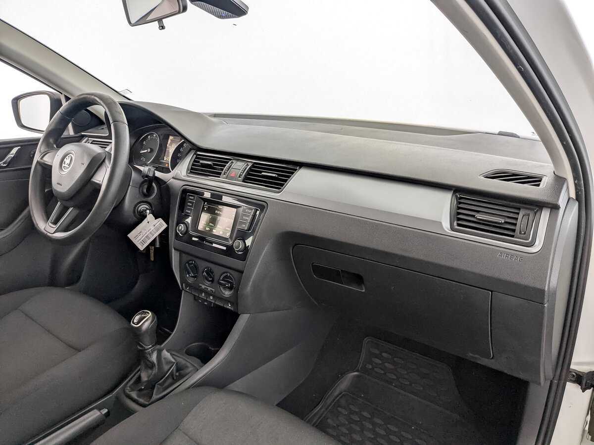 Skoda Rapid 2017 года с пробегом. Фото: #10