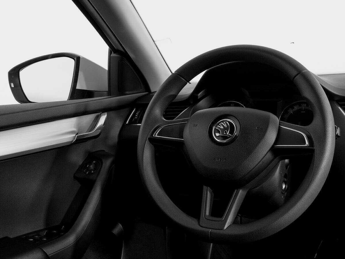 Skoda Octavia 2019 года с пробегом. Фото: #13