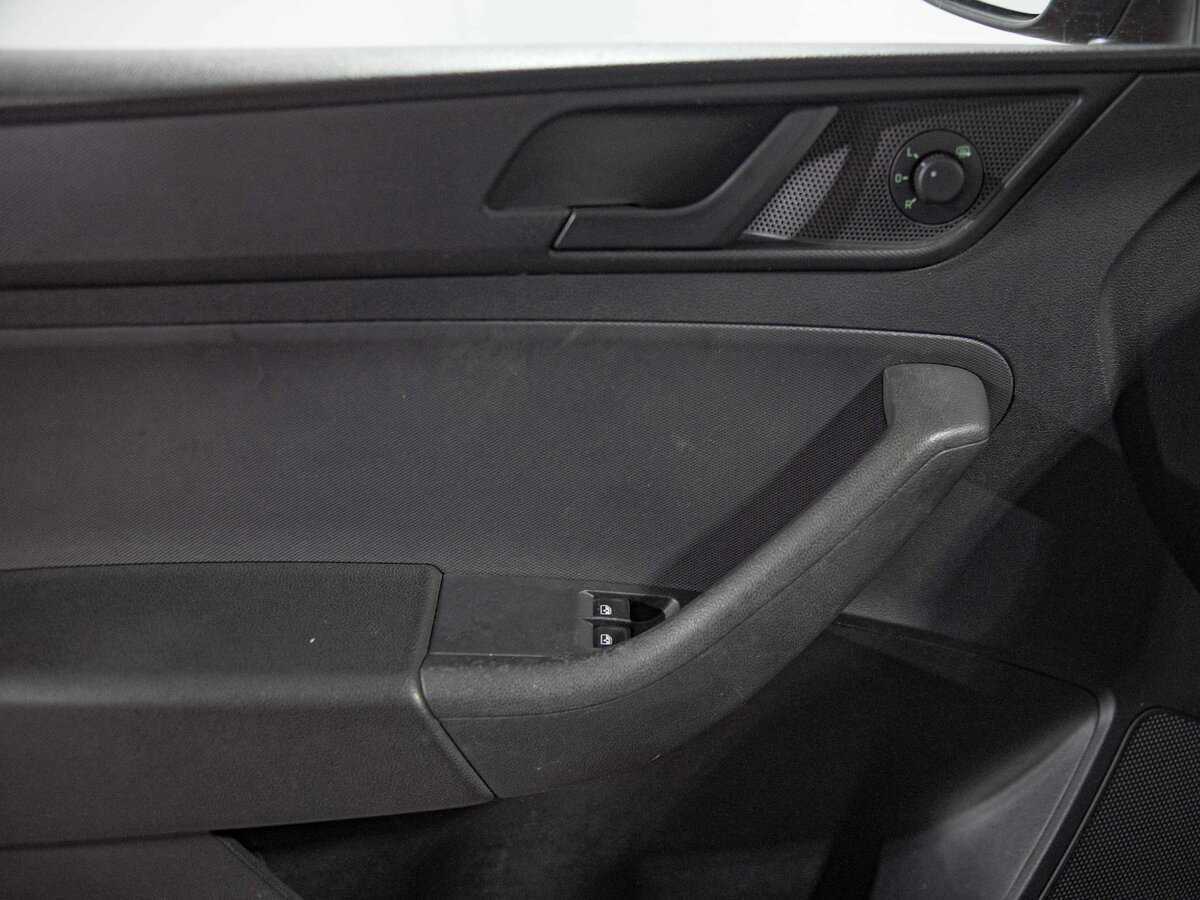 Skoda Rapid 2016 года с пробегом. Фото: #10