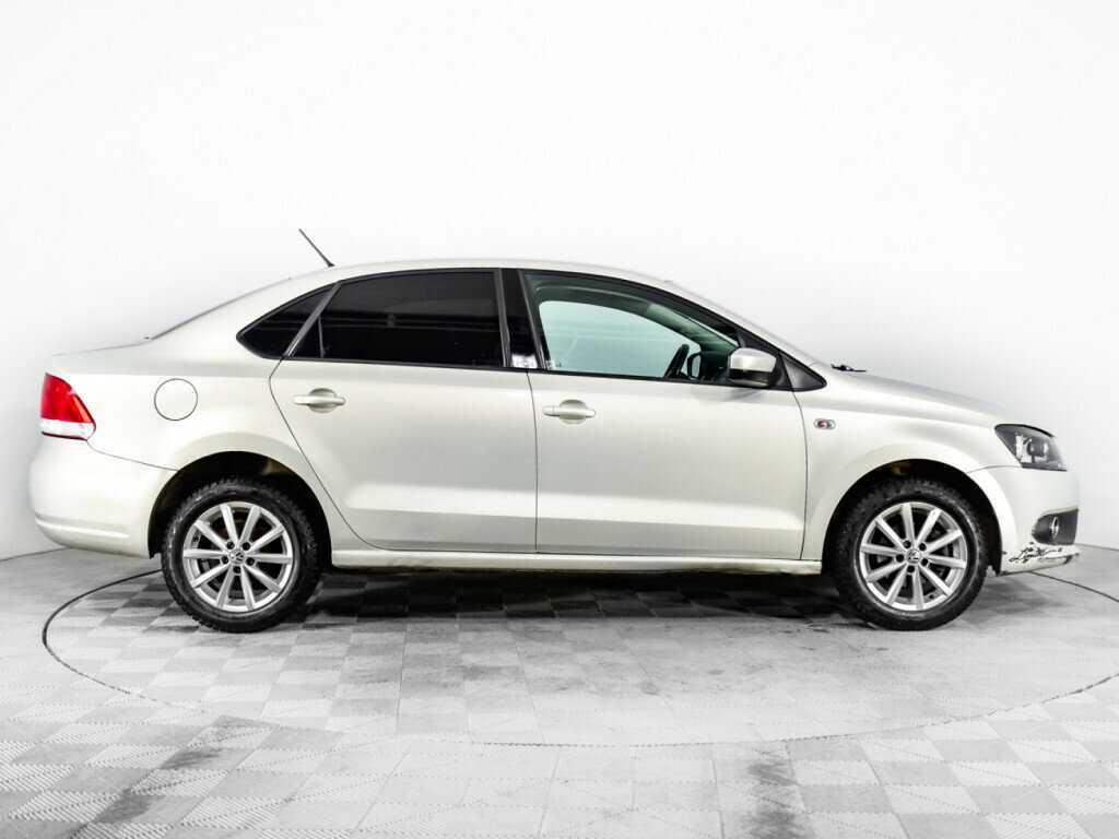 Volkswagen Polo 2015 года с пробегом. Фото: #3