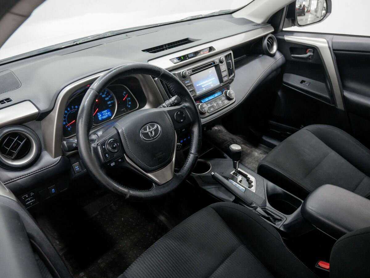 Toyota RAV4 2014 года с пробегом. Фото: #12