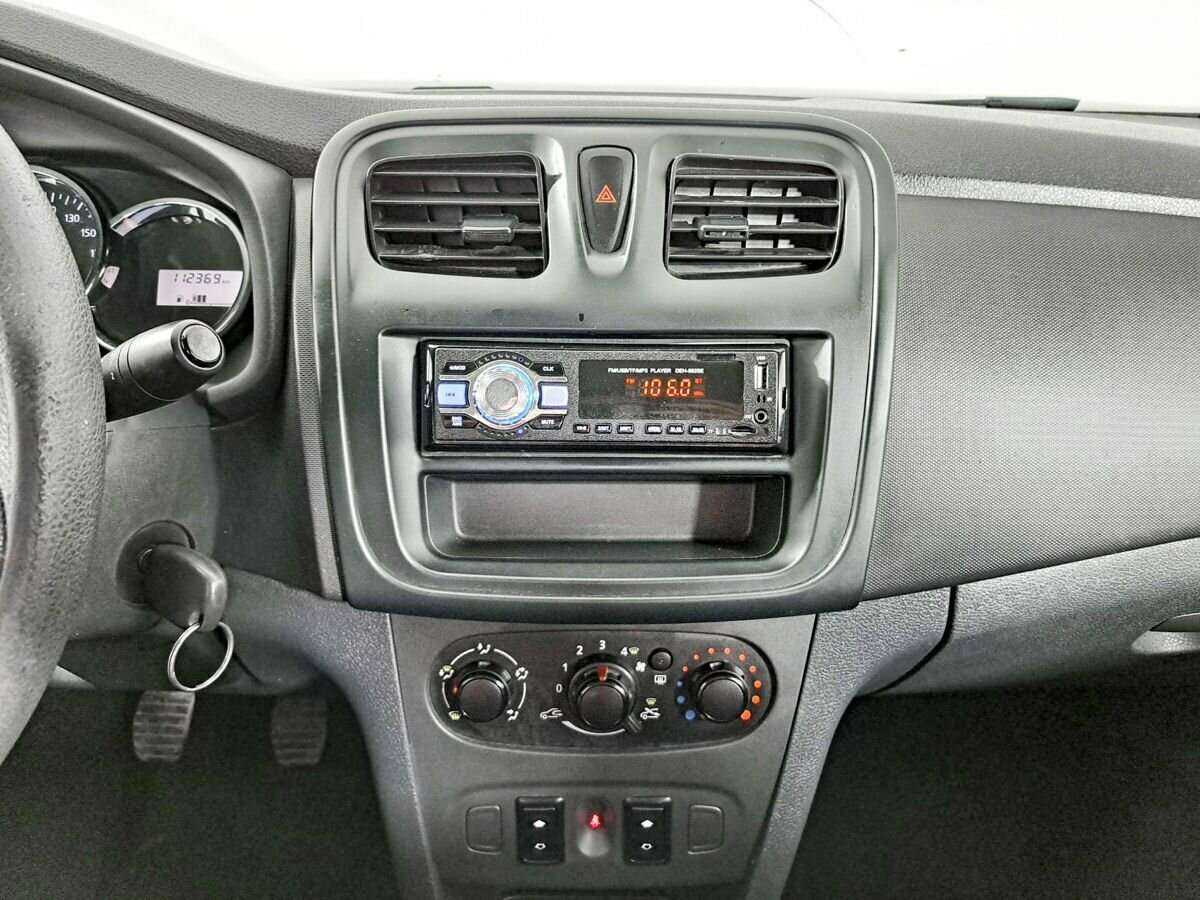 Renault Logan 2016 года с пробегом. Фото: #14