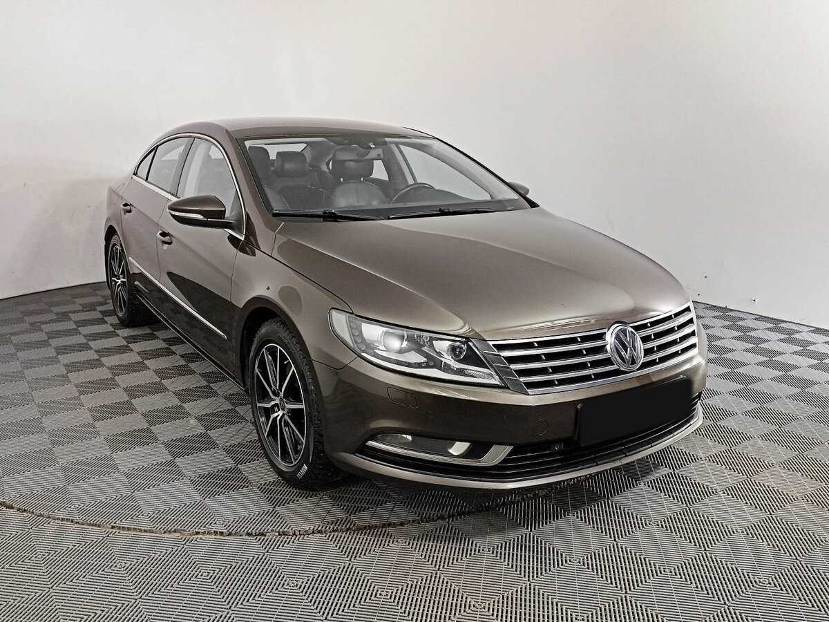 Volkswagen Passat CC 2013 года с пробегом. Фото: #2