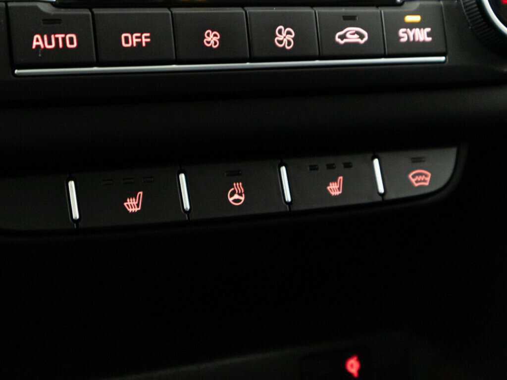 Kia Ceed 2020 года с пробегом. Фото: #21