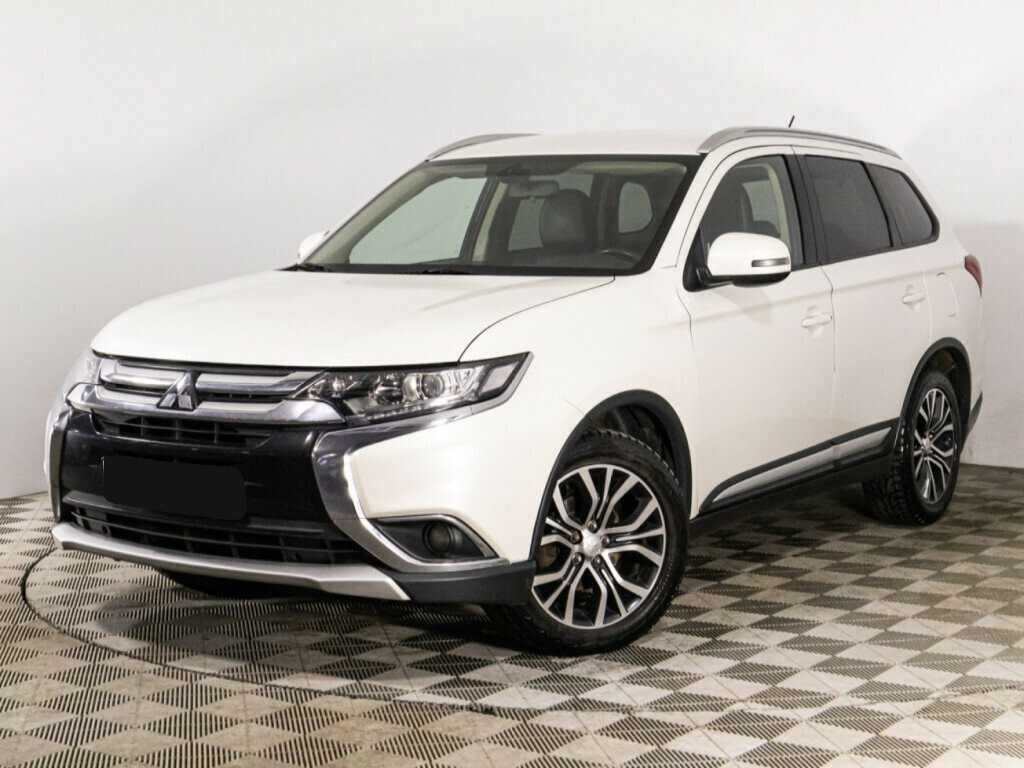 Mitsubishi Outlander 2016 года с пробегом. Посмотреть фото