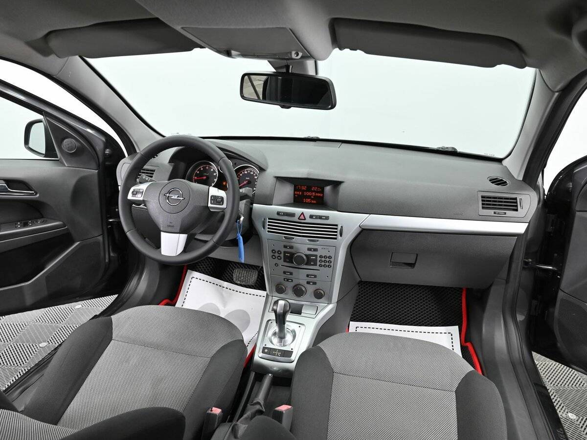 Opel Astra 2012 года с пробегом. Фото: #10