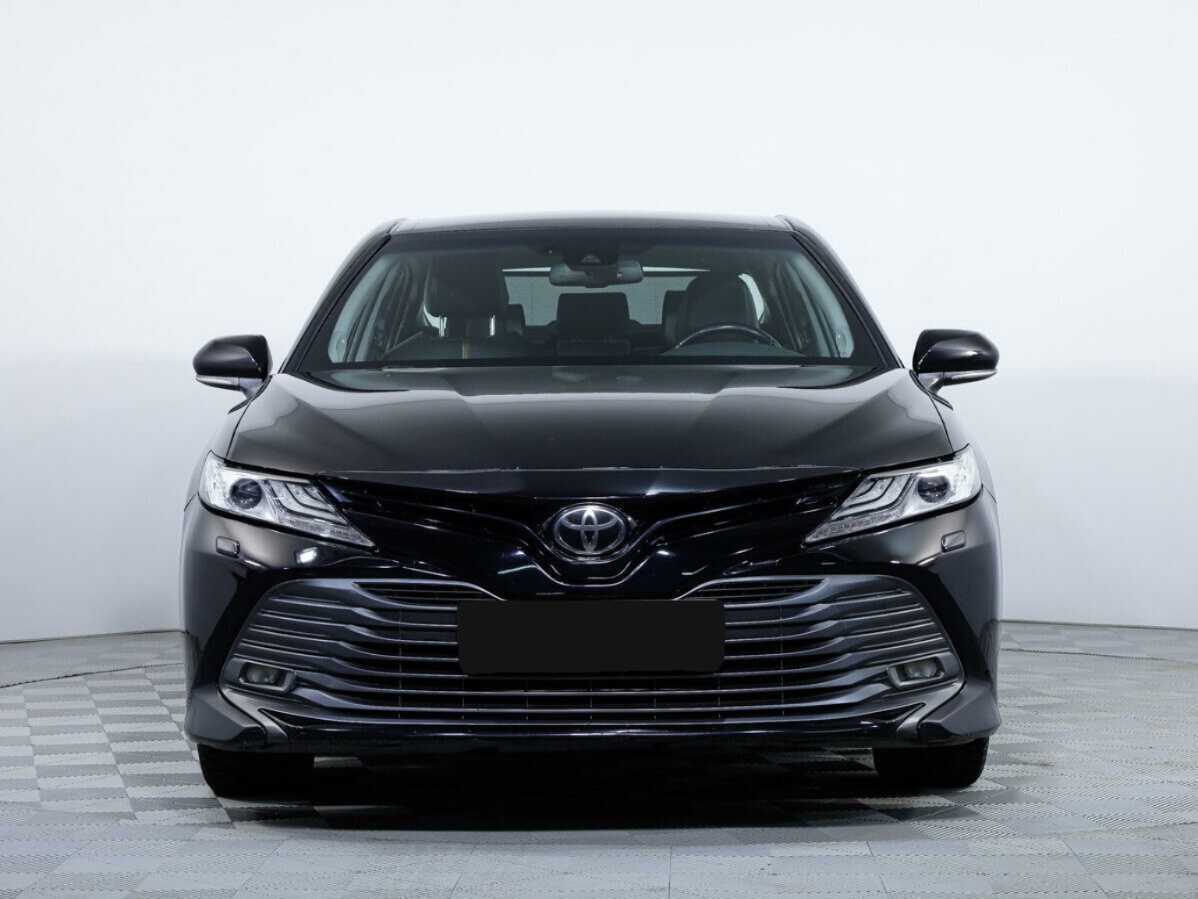 Toyota Camry 2019 года с пробегом. Фото: #1
