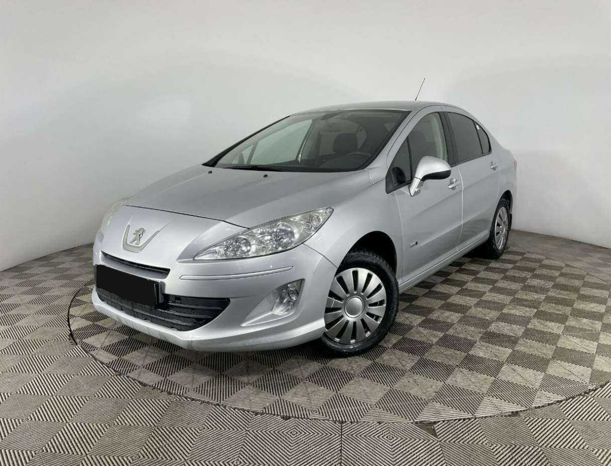 Peugeot 408 2016 года с пробегом. Посмотреть фото