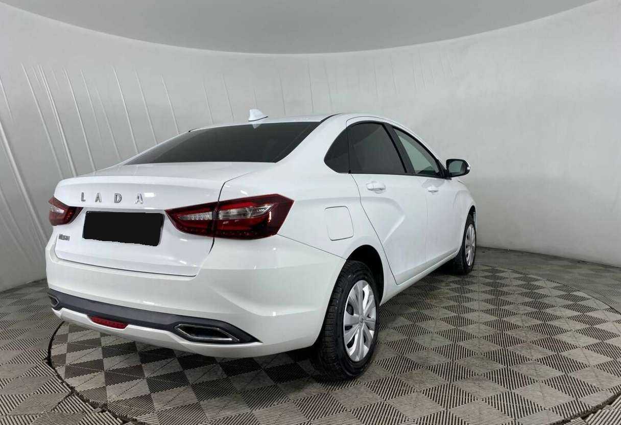 Lada (ВАЗ) Vesta 2023 года с пробегом. Фото: #4