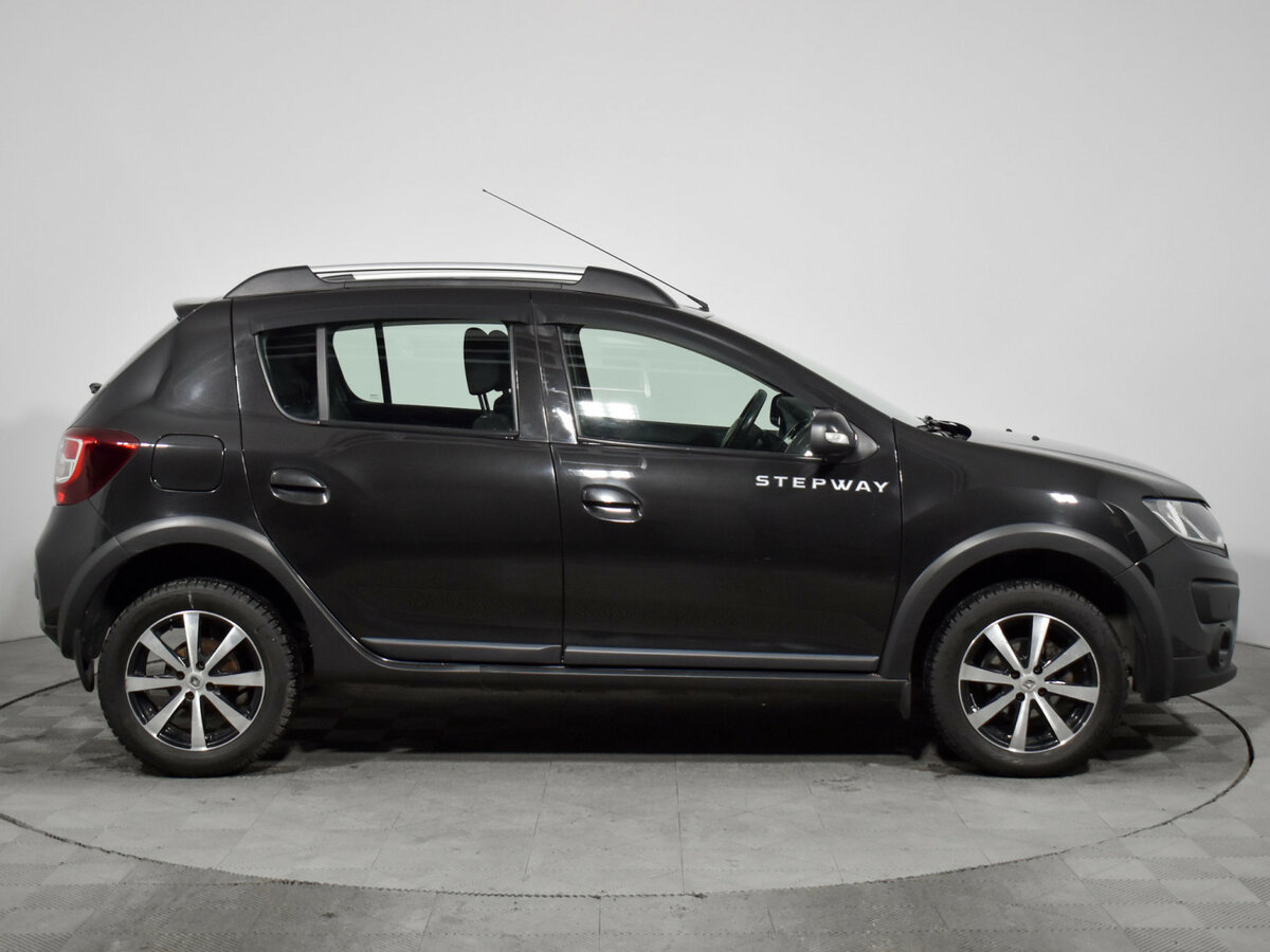 Renault Sandero 2016 года с пробегом. Фото: #3