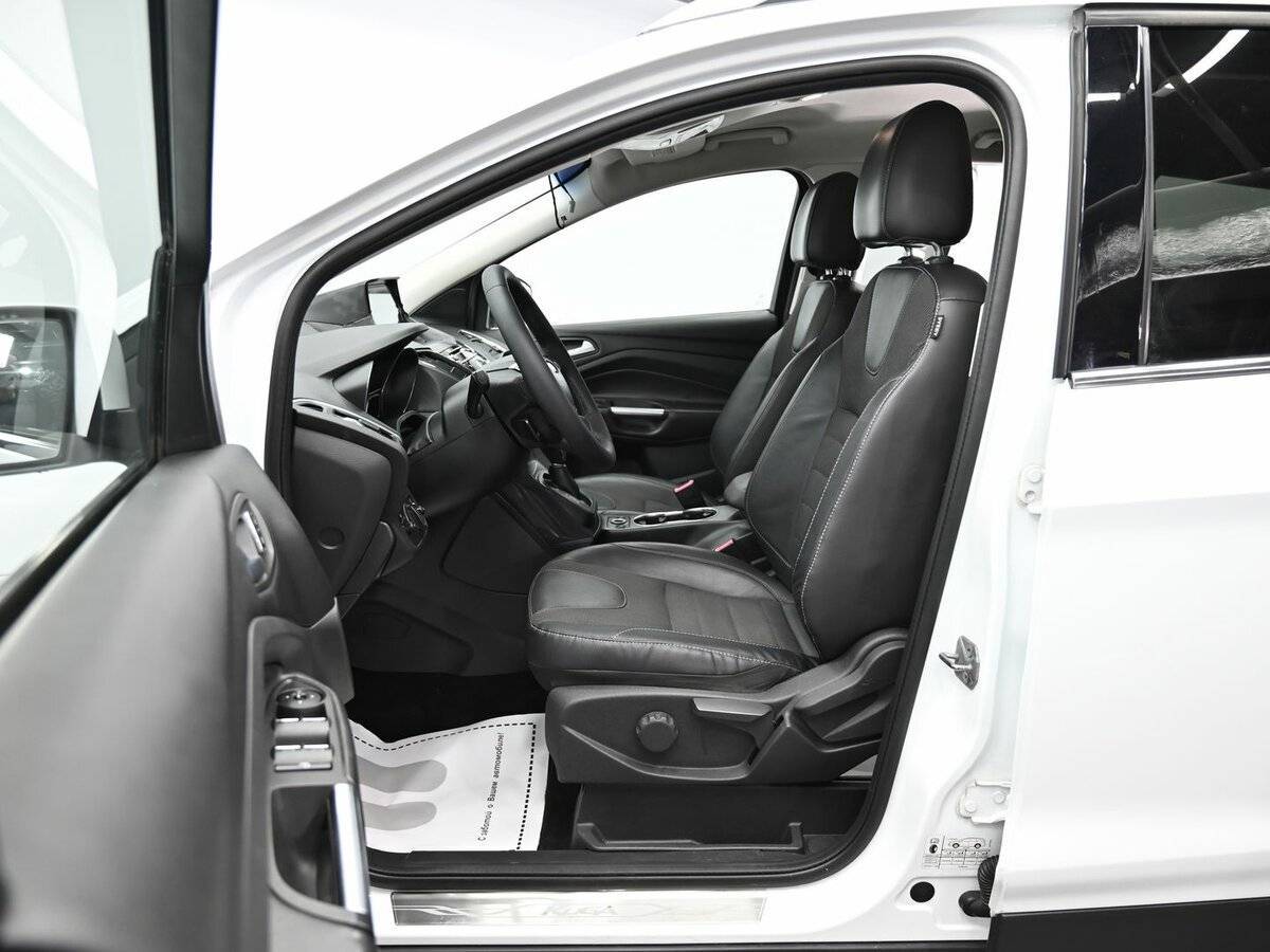 Ford Kuga 2013 года с пробегом. Фото: #5