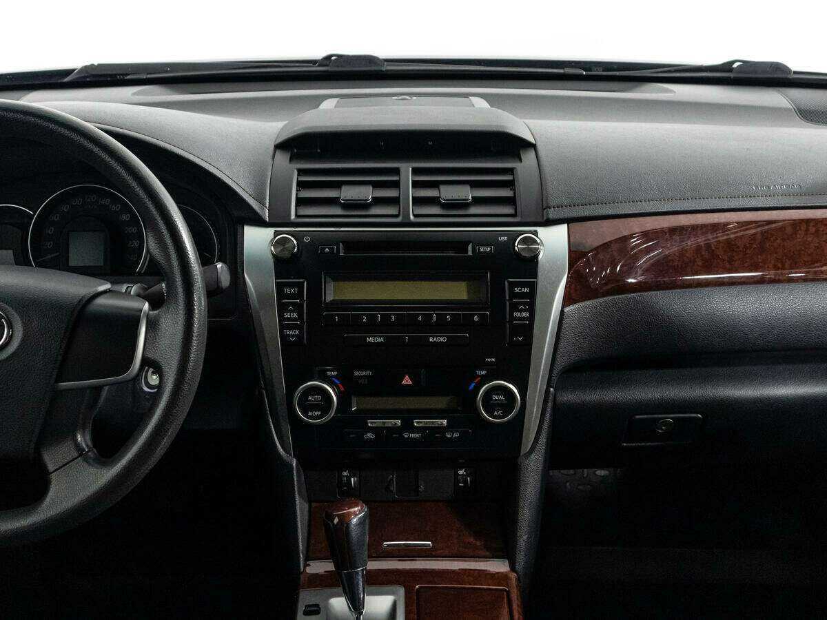 Toyota Camry 2012 года с пробегом. Фото: #11