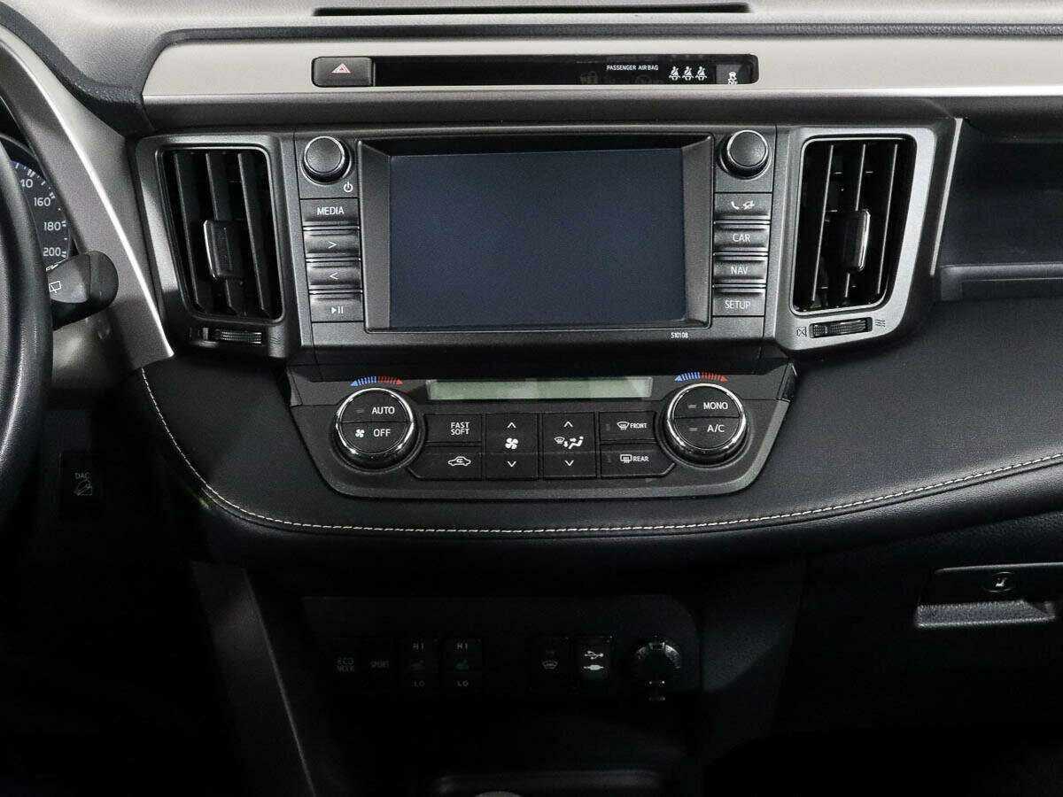 Toyota RAV4 2016 года с пробегом. Фото: #10