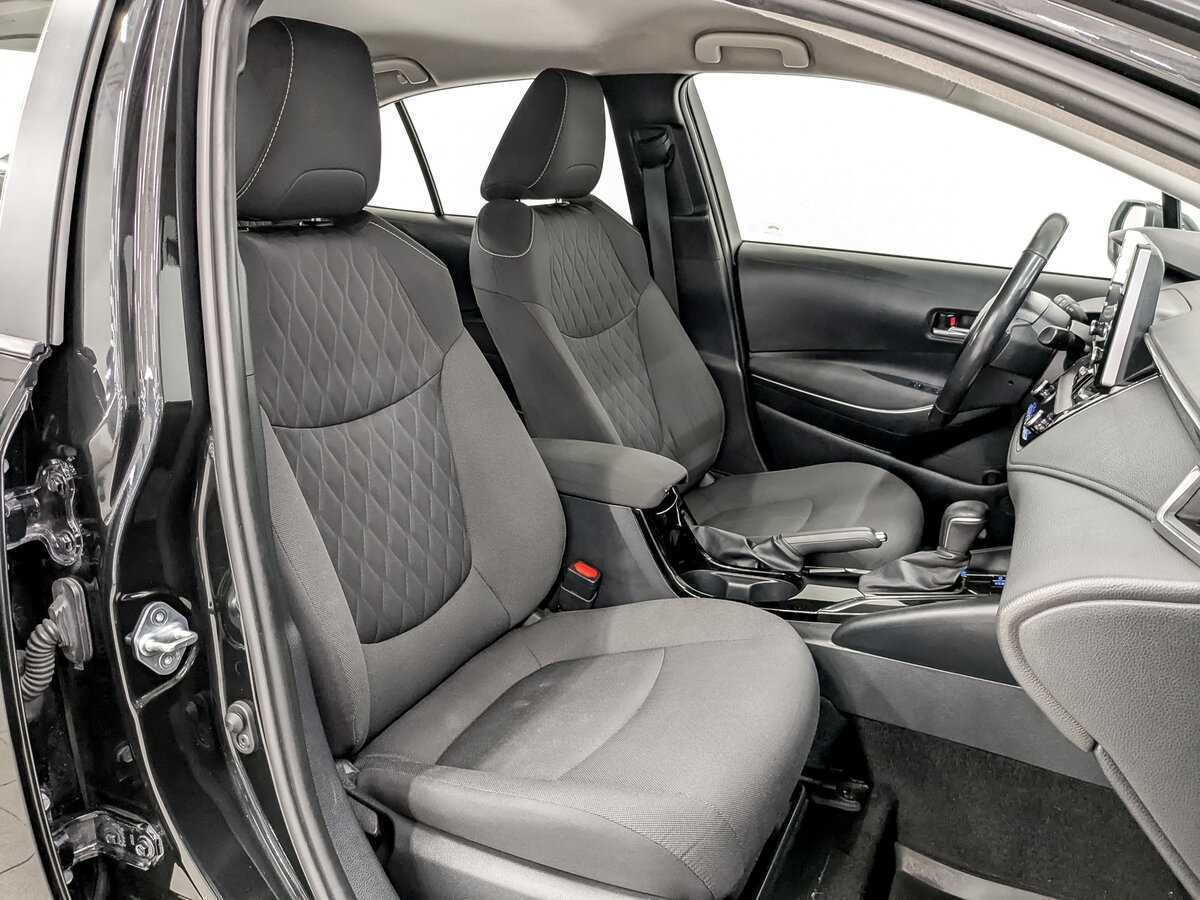 Toyota Corolla 2019 года с пробегом. Фото: #20