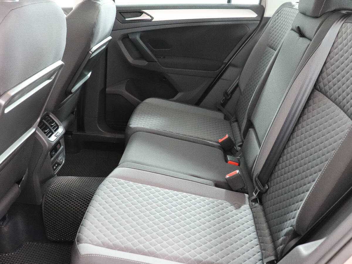 Volkswagen Tiguan 2018 года с пробегом. Фото: #7