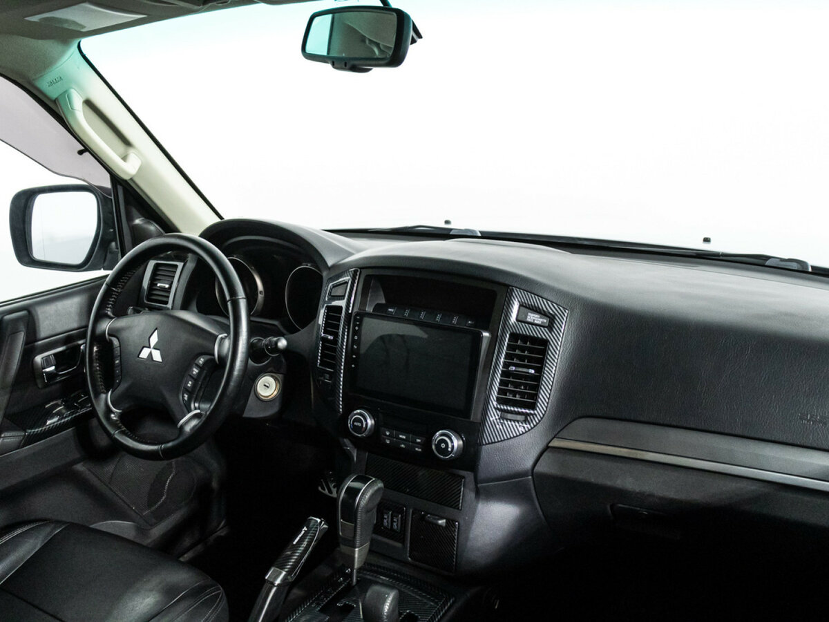 Mitsubishi Pajero 2015 года с пробегом. Фото: #6