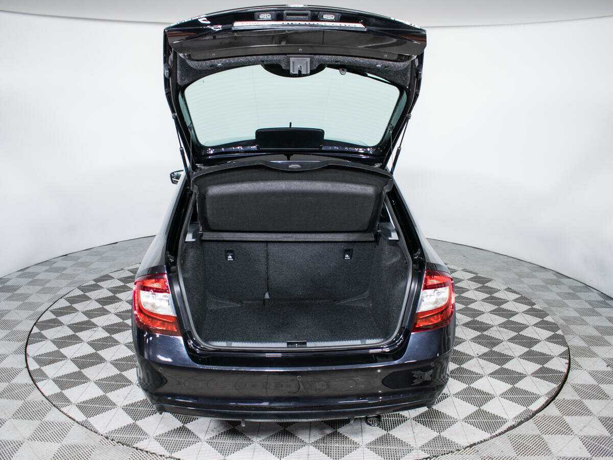 Skoda Rapid 2018 года с пробегом. Фото: #18