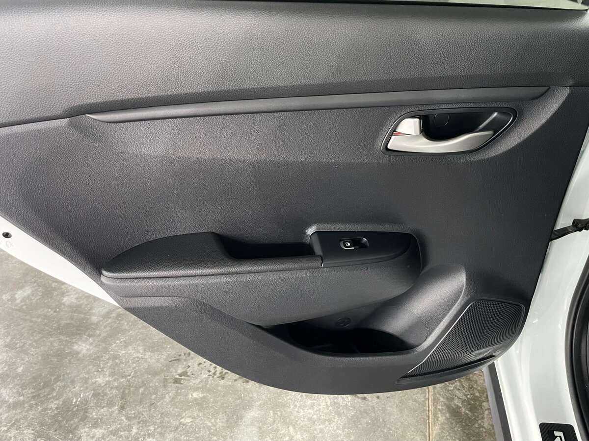 Kia Rio 2018 года с пробегом. Фото: #20