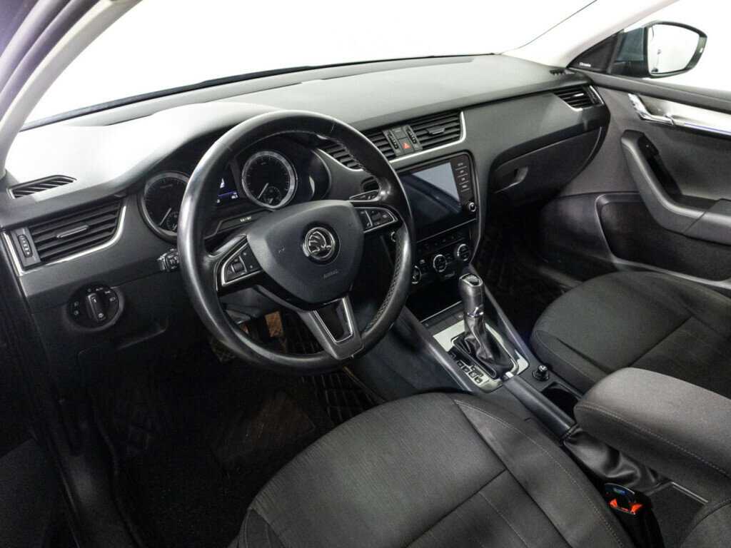 Skoda Octavia 2018 года с пробегом. Фото: #10
