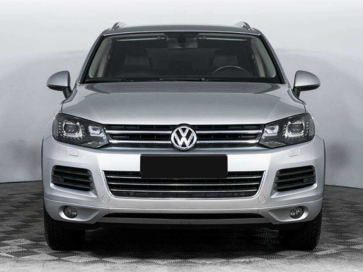 Volkswagen Touareg 2012 года с пробегом. Фото: #1