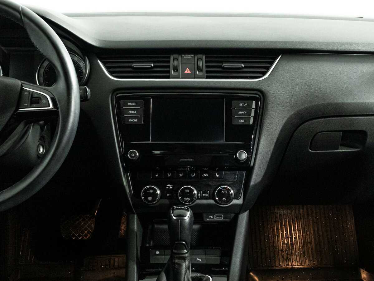 Skoda Octavia 2019 года с пробегом. Фото: #13