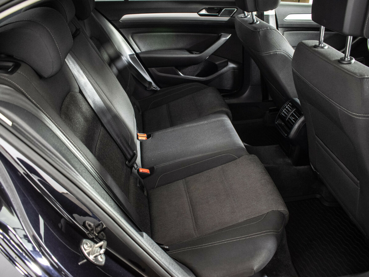 Volkswagen Passat 2017 года с пробегом. Фото: #10