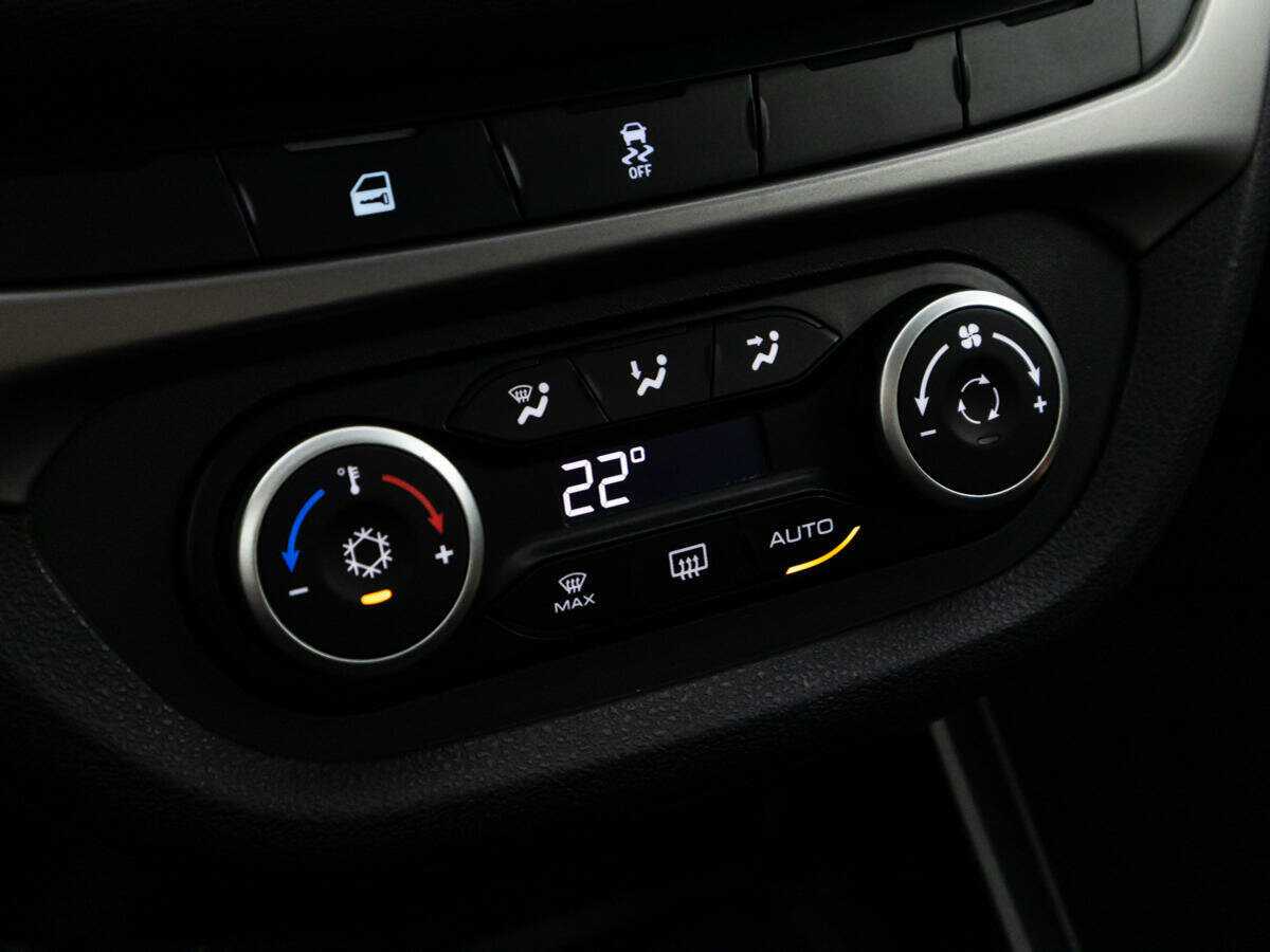 Lada (ВАЗ) Vesta 2017 года с пробегом. Фото: #15