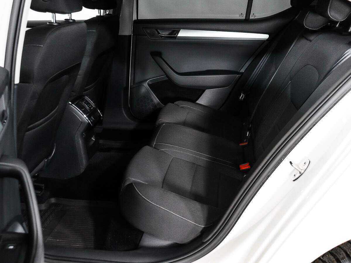 Skoda Superb 2016 года с пробегом. Фото: #9