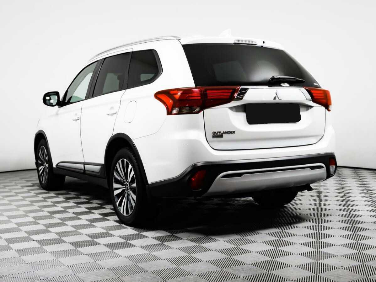 Mitsubishi Outlander 2020 года с пробегом. Фото: #5