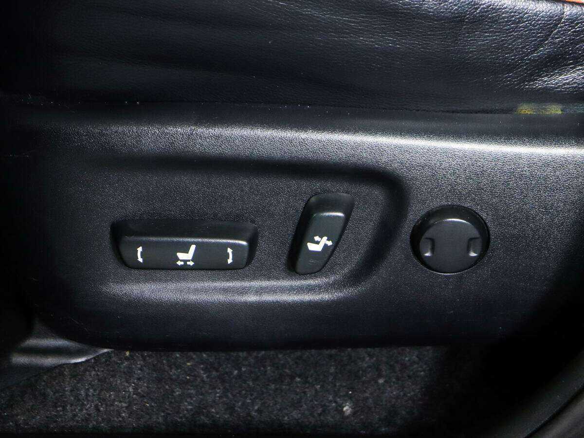 Toyota RAV4 2013 года с пробегом. Фото: #18